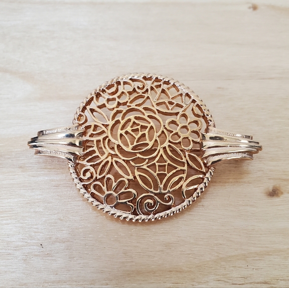 Jewelry - Vintage Gold-Tone Floral Filigree Statement Brooch Pin